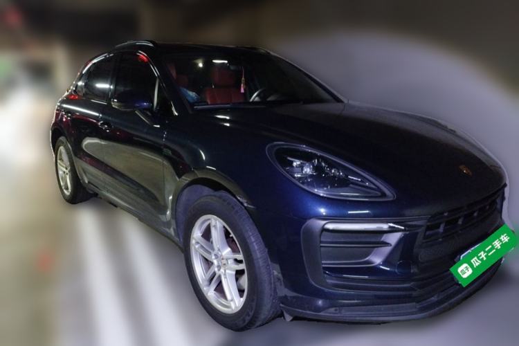 Used Porsche Macan 2022 Macan 2.0T Front Right 45 Deg