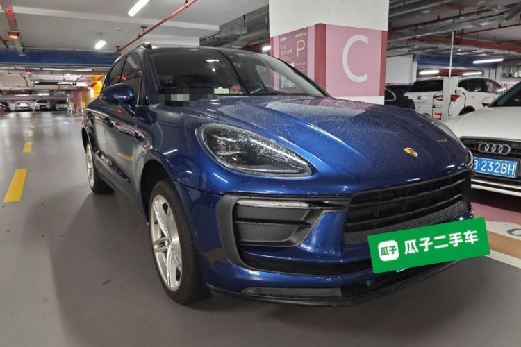 Used Porsche Macan 2022 Macan 2.0T Front Right 45 Deg