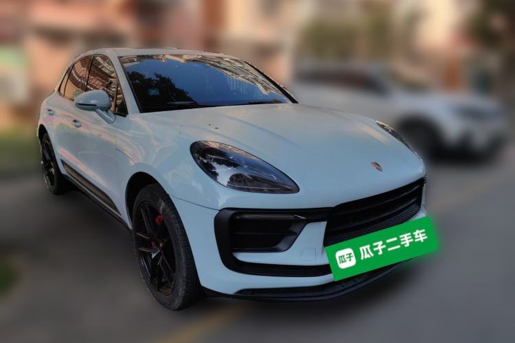 Used Porsche Macan 2022 Macan T 2.0T Front Right 45 Deg