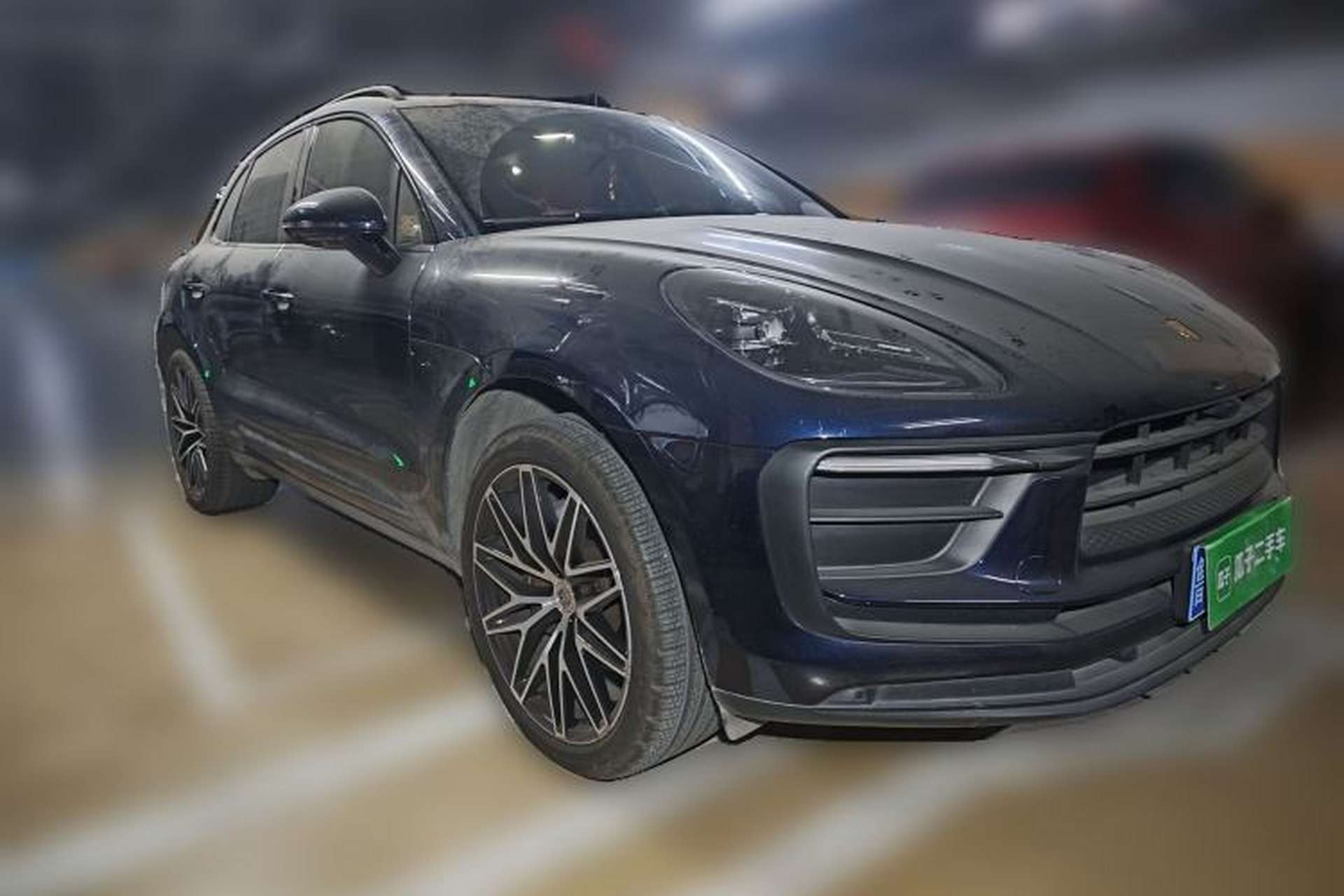 Used Porsche Macan 2022 Macan 2.0T Front Right 45 Deg