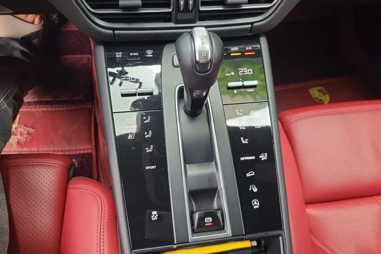 Used Porsche Macan 2022 Macan 2.0T Gear Lever