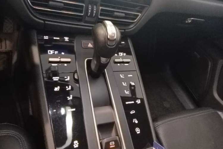 Used Porsche Macan 2022 Macan 2.0T Gear Lever