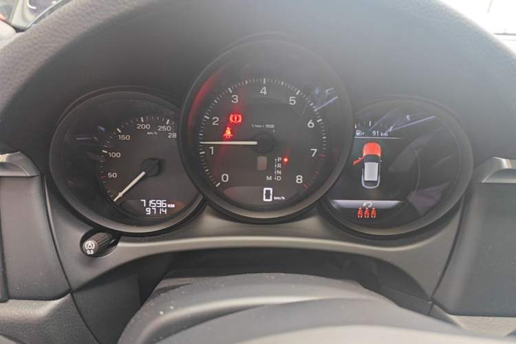 Used Porsche Macan 2022 Macan 2.0T Instrument Cluster