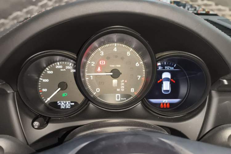 Used Porsche Macan 2022 Macan 2.0T Instrument Cluster