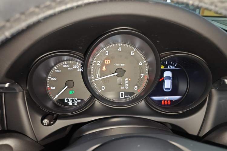 Used Porsche Macan 2022 Macan 2.0T Instrument Cluster