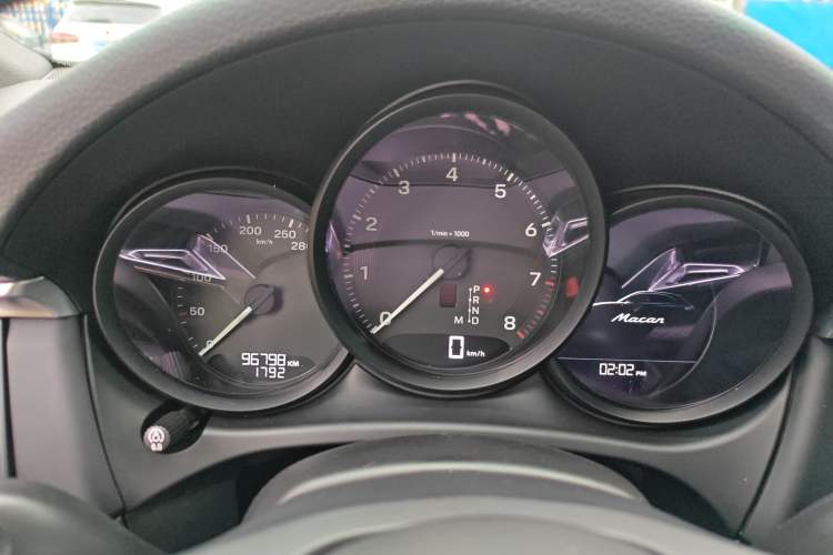 Used Porsche Macan 2022 Macan 2.0T Instrument Cluster