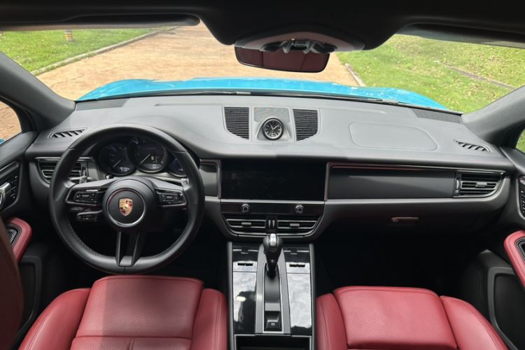 Used Porsche Macan 2022 Macan 2.0T Interior 1
