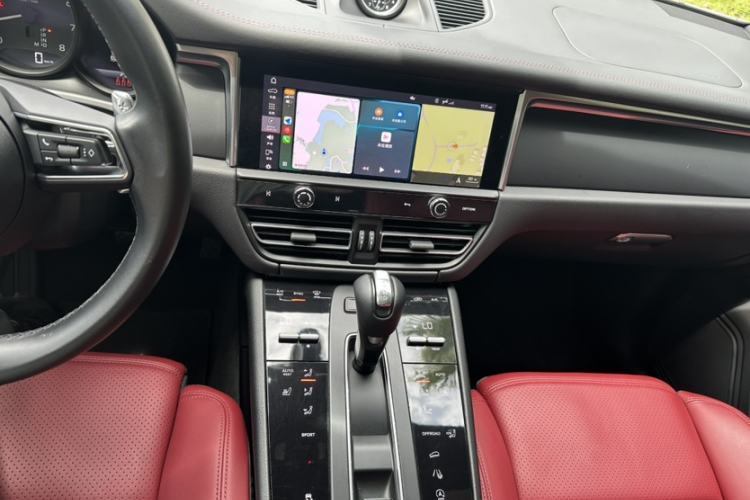 Used Porsche Macan 2022 Macan 2.0T Interior 3