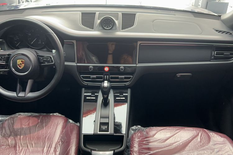 Used Porsche Macan 2022 Macan 2.0T Interior 3