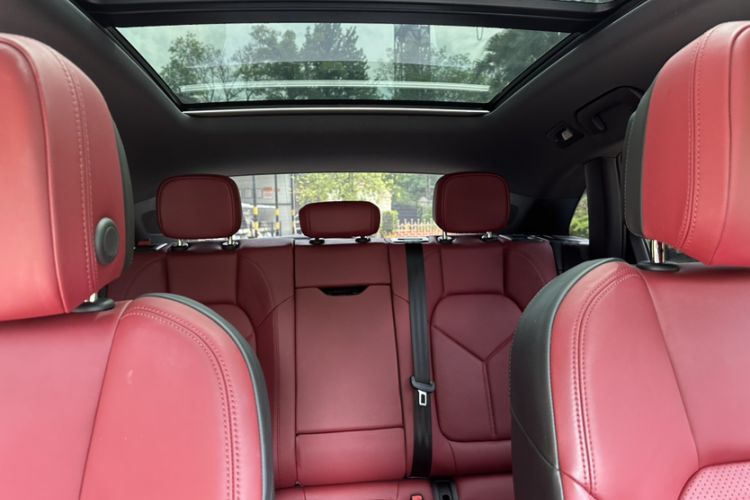 Used Porsche Macan 2022 Macan 2.0T Interior 8