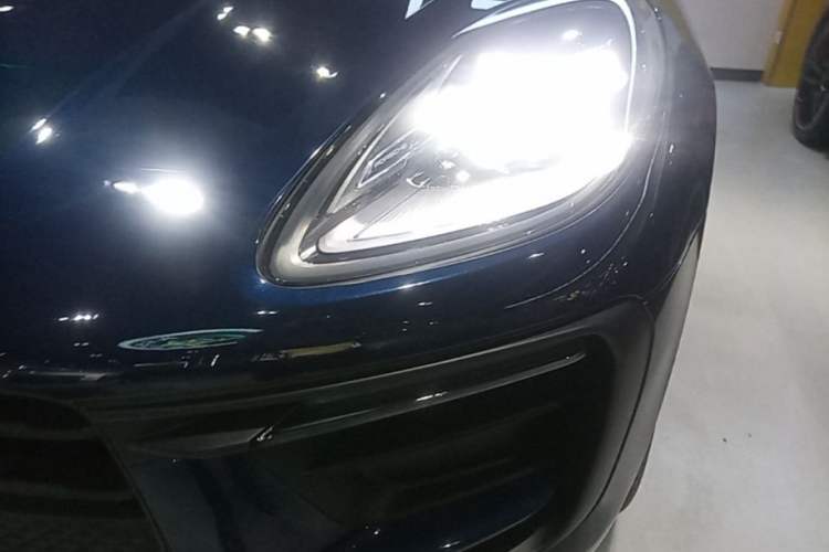 Used Porsche Macan 2022 Macan 2.0T Left Front Headlight