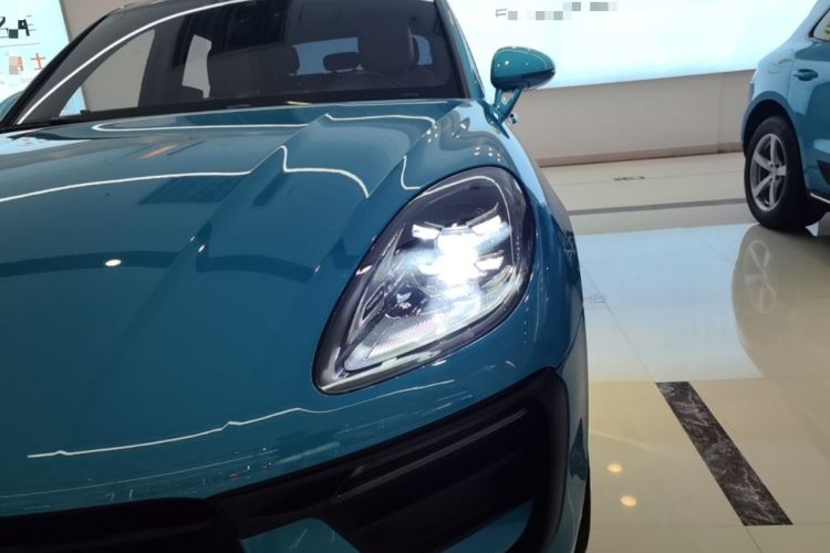Used Porsche Macan 2022 Macan 2.0T Left Front Headlight