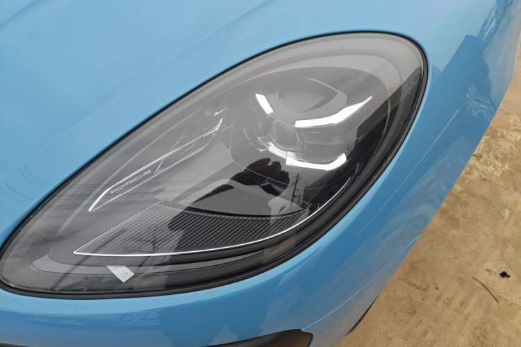 Used Porsche Macan 2022 Macan 2.0T Left Front Headlight