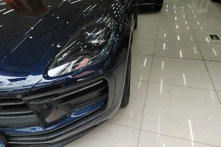 Used Porsche Macan 2022 Macan 2.0T Left Front Headlight