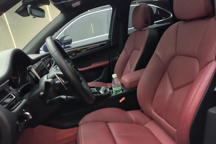 Used Porsche Macan 2022 Macan S 2.9T Left Front Seat