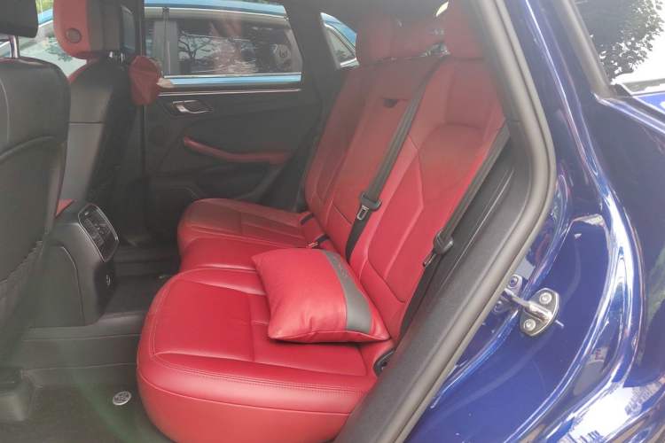 Used Porsche Macan 2022 Macan 2.0T Left Rear Seat