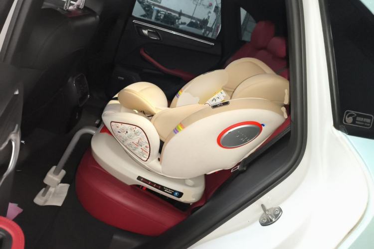Used Porsche Macan 2022 Macan 2.0T Left Rear Seat