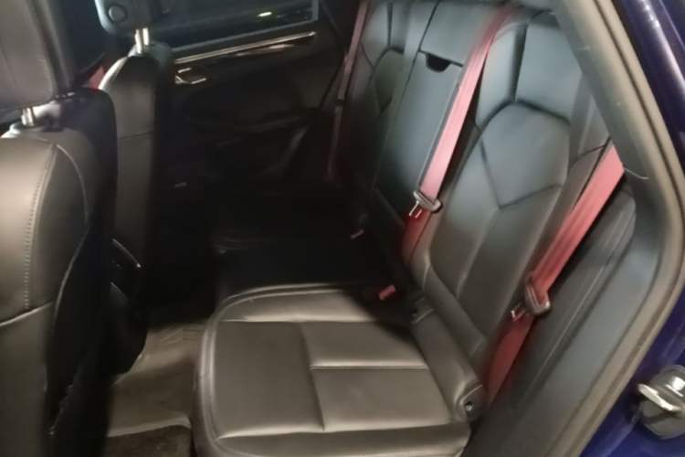 Used Porsche Macan 2022 Macan 2.0T Left Rear Seat