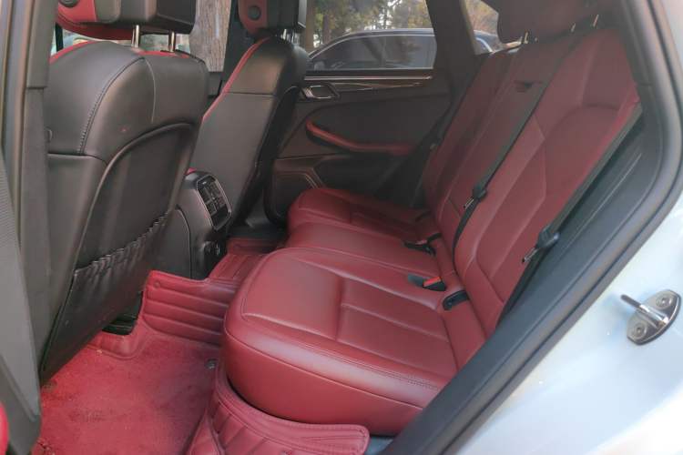 Used Porsche Macan 2022 Macan T 2.0T Left Rear Seat