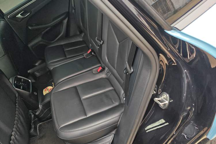 Used Porsche Macan 2022 Macan 2.0T Left Rear Seat