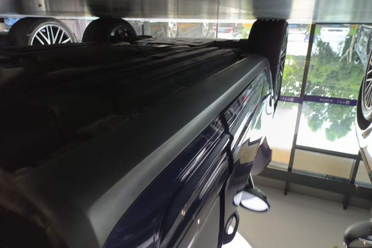 Used Porsche Macan 2022 Macan S 2.9T Left Side Sill