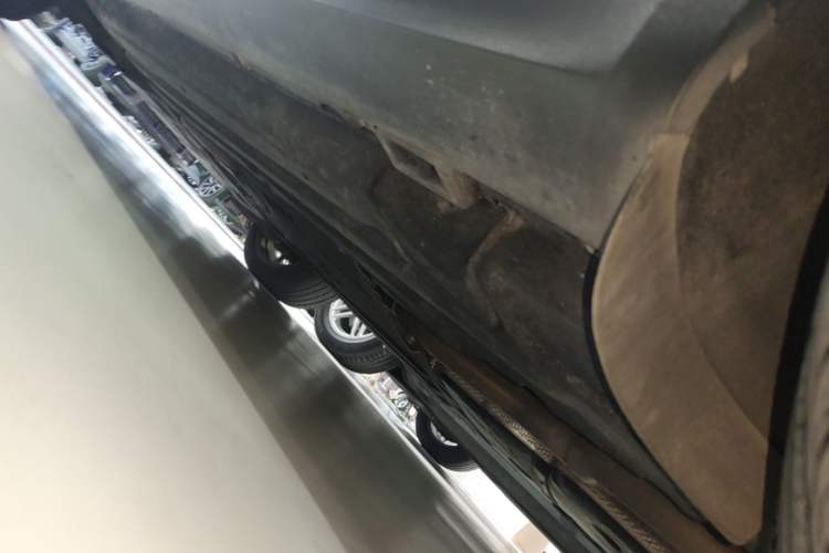 Used Porsche Macan 2022 Macan 2.0T Left Side Sill