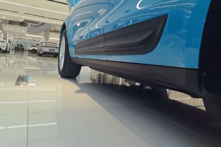 Used Porsche Macan 2022 Macan 2.0T Left Side Sill