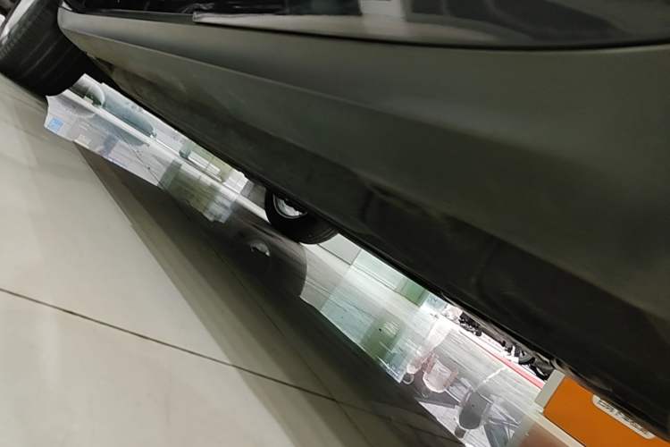 Used Porsche Macan 2022 Macan 2.0T Left Side Sill