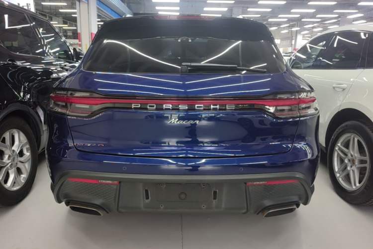 Used Porsche Macan 2022 Macan 2.0T Rear