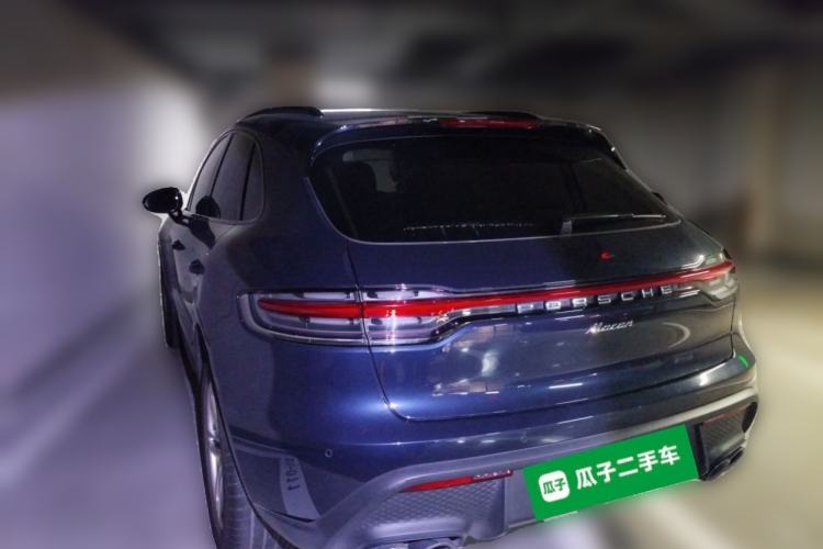 Used Porsche Macan 2022 Macan 2.0T Rear Left 45 Deg