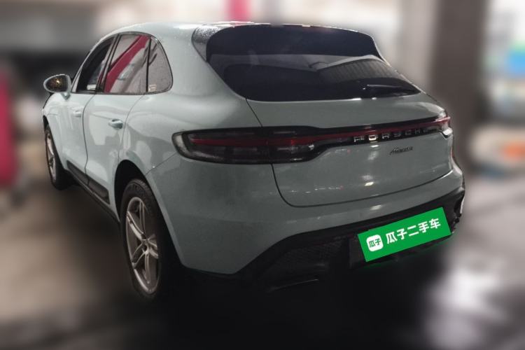 Used Porsche Macan 2022 Macan 2.0T Rear Left 45 Deg