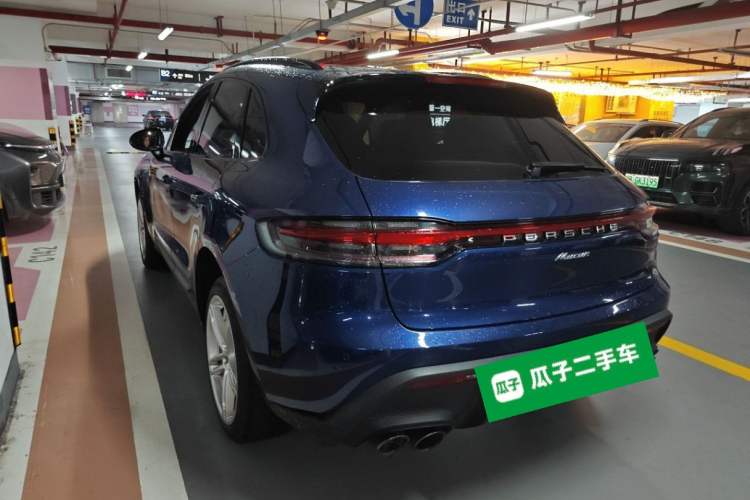 Used Porsche Macan 2022 Macan 2.0T Rear Left 45 Deg
