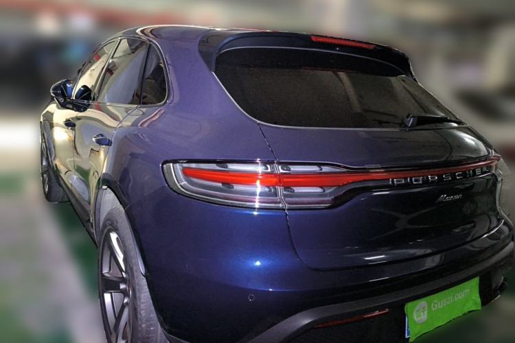 Used Porsche Macan 2022 Macan 2.0T Rear Left 45 Deg