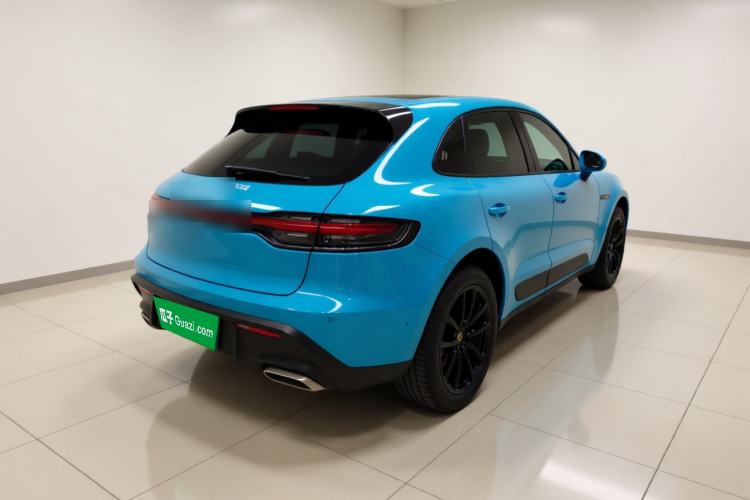 Used Porsche Macan 2022 Macan 2.0T Rear Right 45 Deg