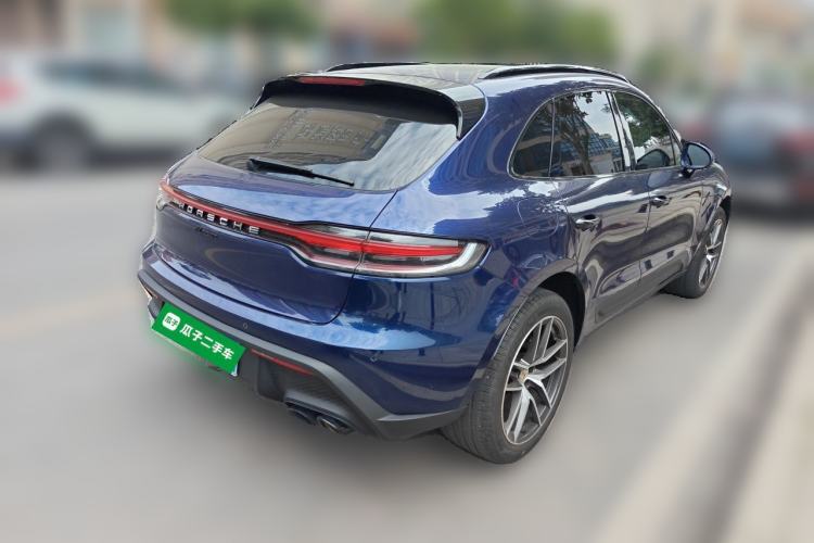 Used Porsche Macan 2022 Macan 2.0T Rear Right 45 Deg