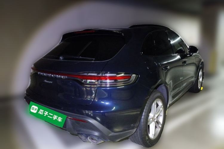 Used Porsche Macan 2022 Macan 2.0T Rear Right 45 Deg