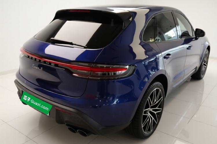 Used Porsche Macan 2022 Macan S 2.9T Rear Right 45 Deg