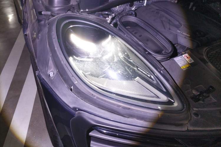 Used Porsche Macan 2022 Macan 2.0T Right Front Headlight