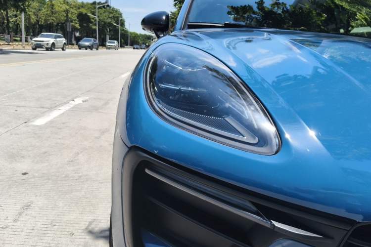 Used Porsche Macan 2022 Macan 2.0T Right Front Headlight