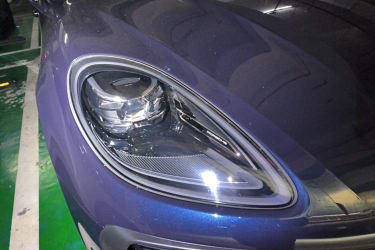 Used Porsche Macan 2022 Macan 2.0T Right Front Headlight