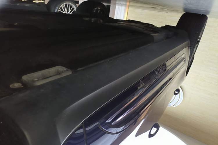 Used Porsche Macan 2022 Macan S 2.9T Right Side Sill