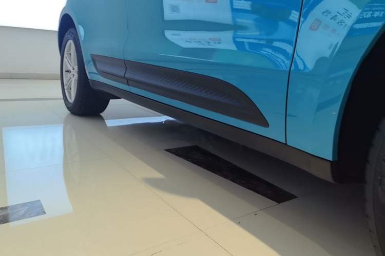 Used Porsche Macan 2022 Macan 2.0T Right Side Sill