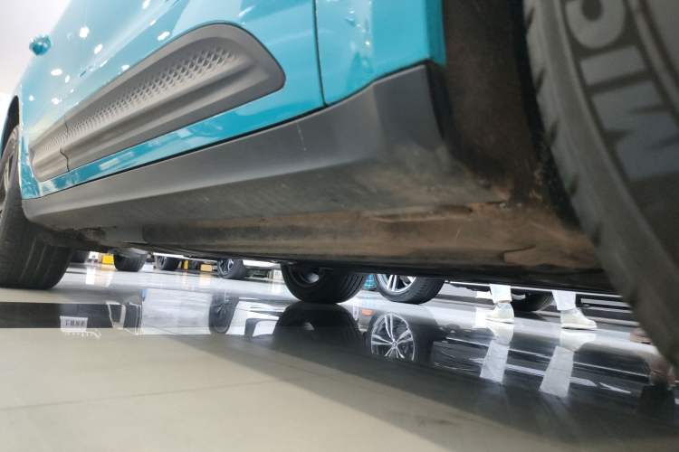 Used Porsche Macan 2022 Macan 2.0T Right Side Sill