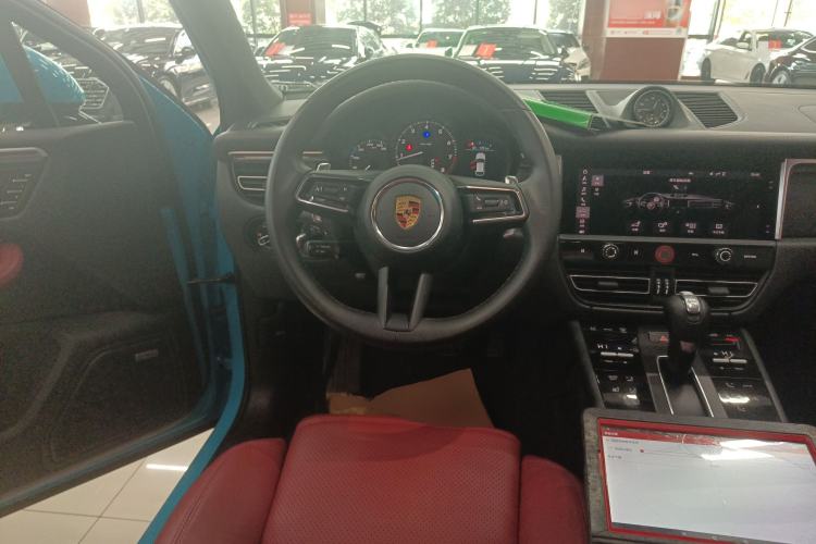 Used Porsche Macan 2022 Macan 2.0T Steering Wheel