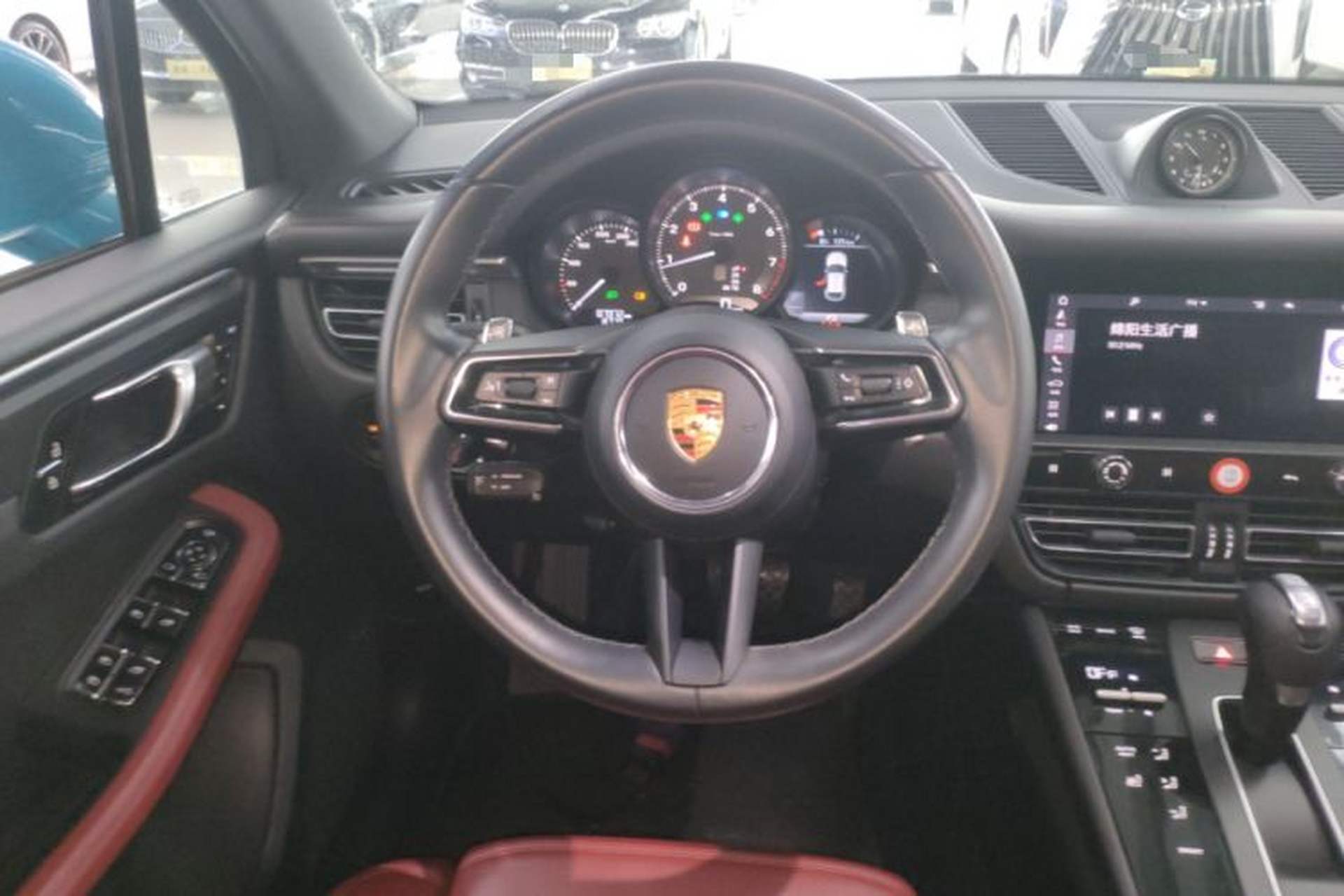 Used Porsche Macan 2022 Macan 2.0T Steering Wheel