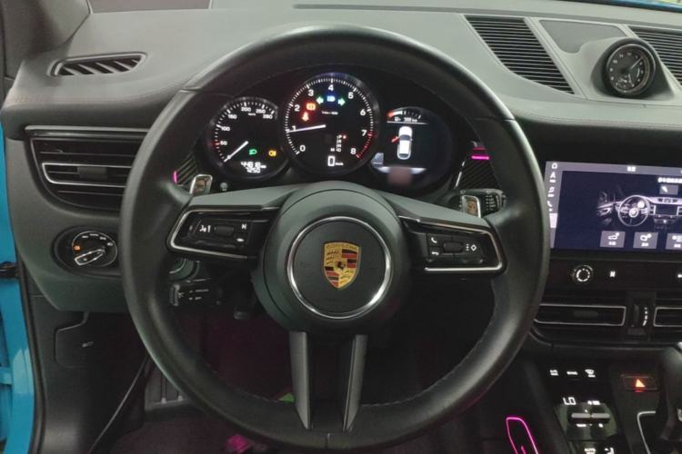 Used Porsche Macan 2022 Macan 2.0T Steering Wheel