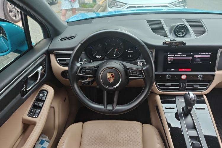 Used Porsche Macan 2022 Macan 2.0T Steering Wheel