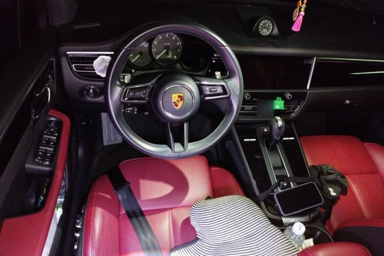 Used Porsche Macan 2022 Macan 2.0T Steering Wheel
