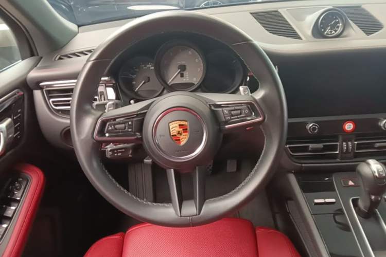 Used Porsche Macan 2022 Macan S 2.9T Steering Wheel
