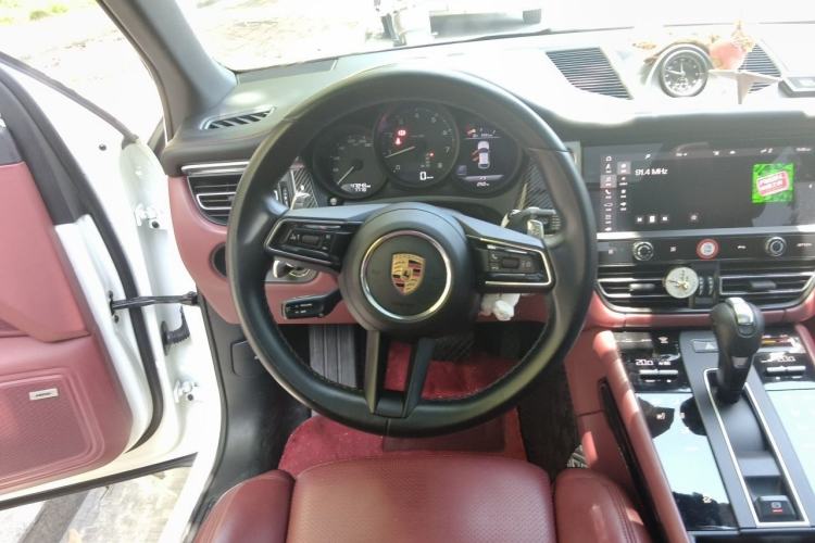 Used Porsche Macan 2022 Macan 2.0T Steering Wheel